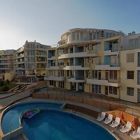 Sunset Complex 3*