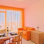 Sunset Complex Koszarica